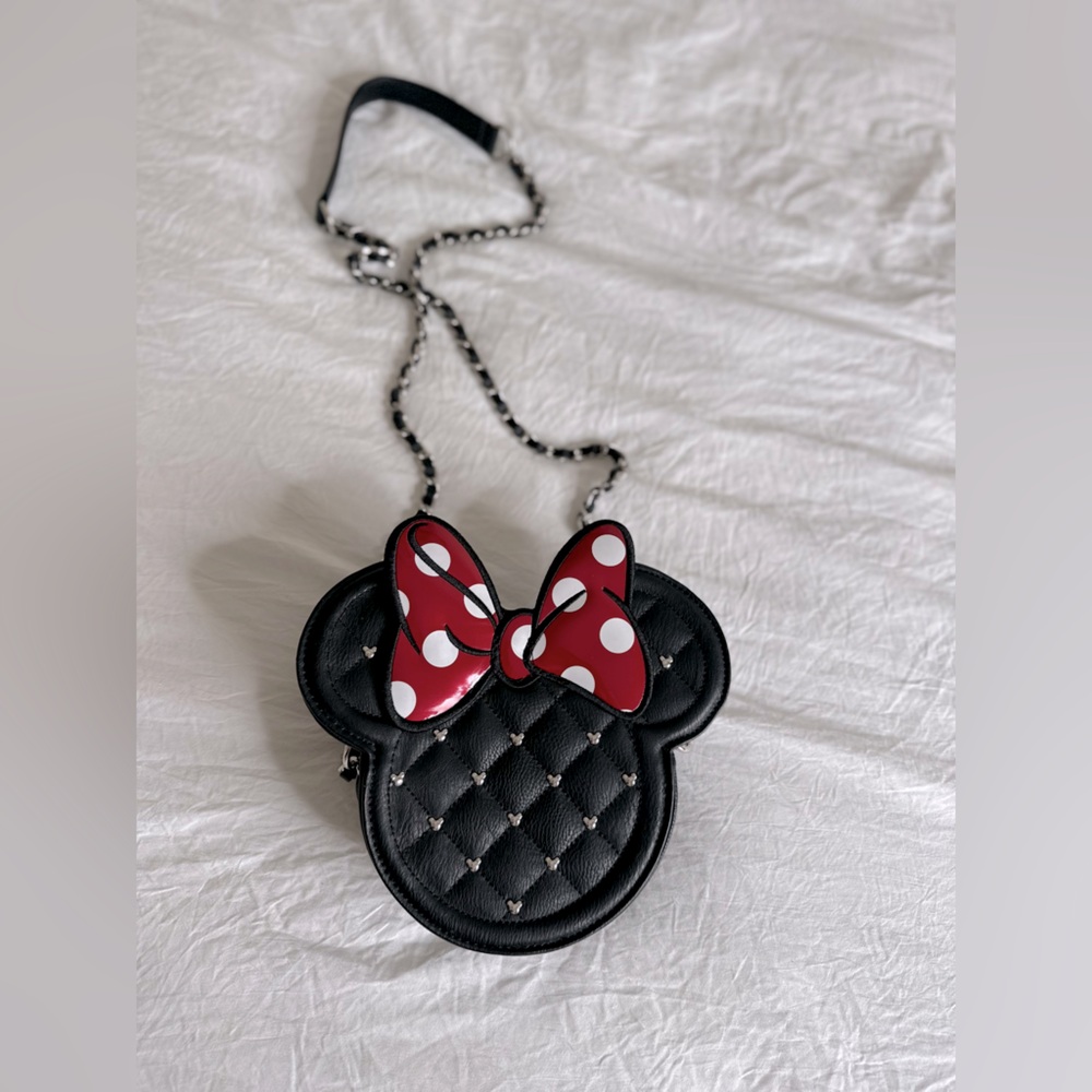 Loungefly Disney Minnie Mouse Quilted Cross Bodybag
